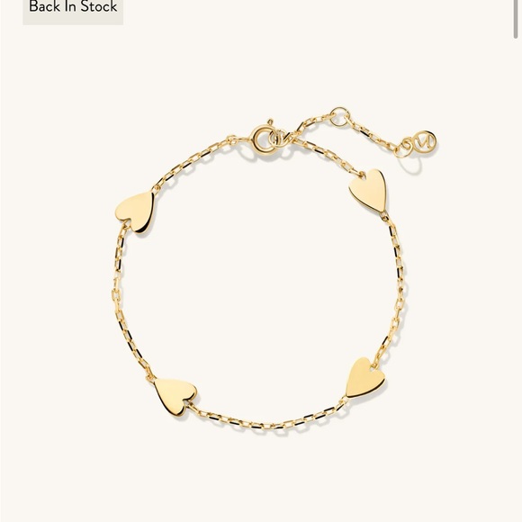 Mejuri Jewelry - Mejuri Heart Station Charm Bracelet